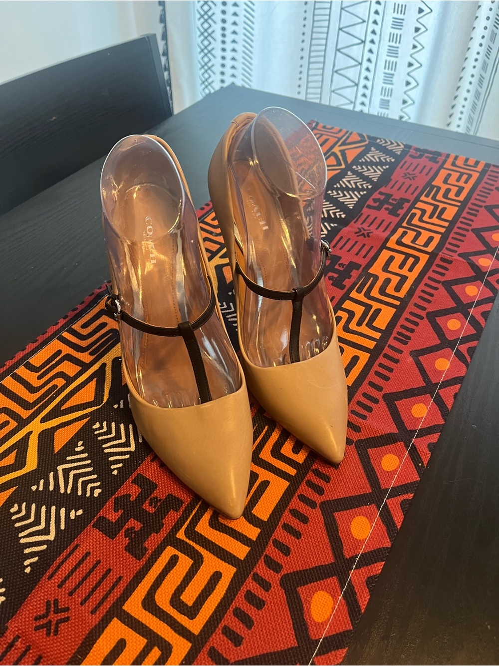 Coach Fulton T strap pump size 8